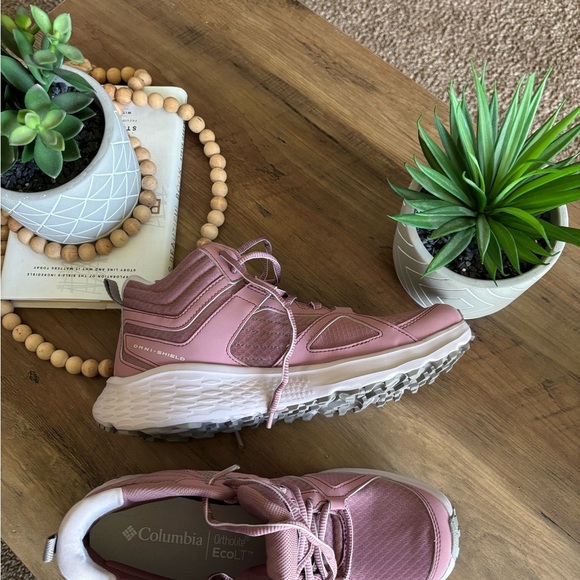 Columbia Women's Novo Trail Mid Shoe MWOT or Box Size 9.5 - Picture 5 of 7